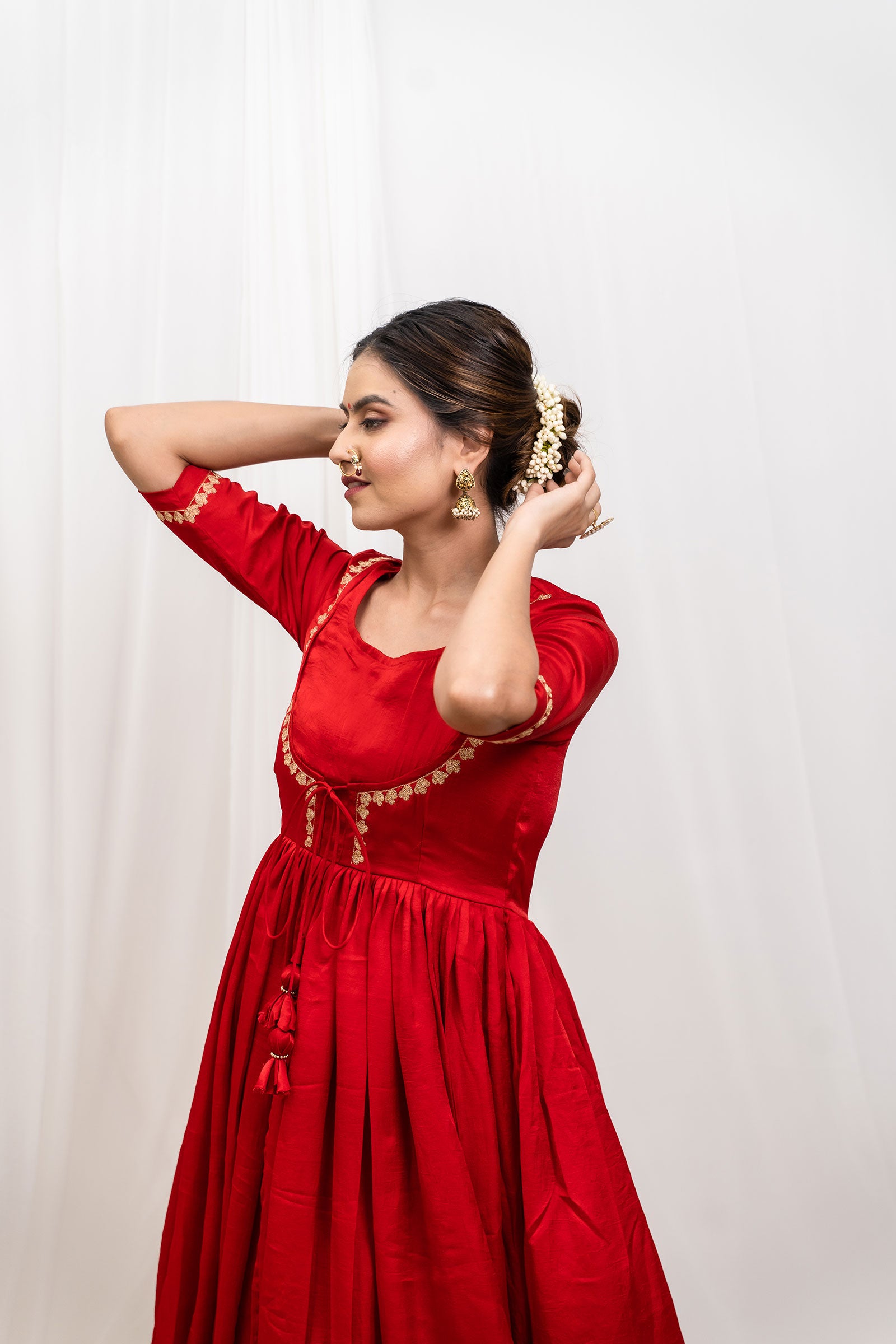 Hamra Embroidered Silk Dupatta Set - Tantu