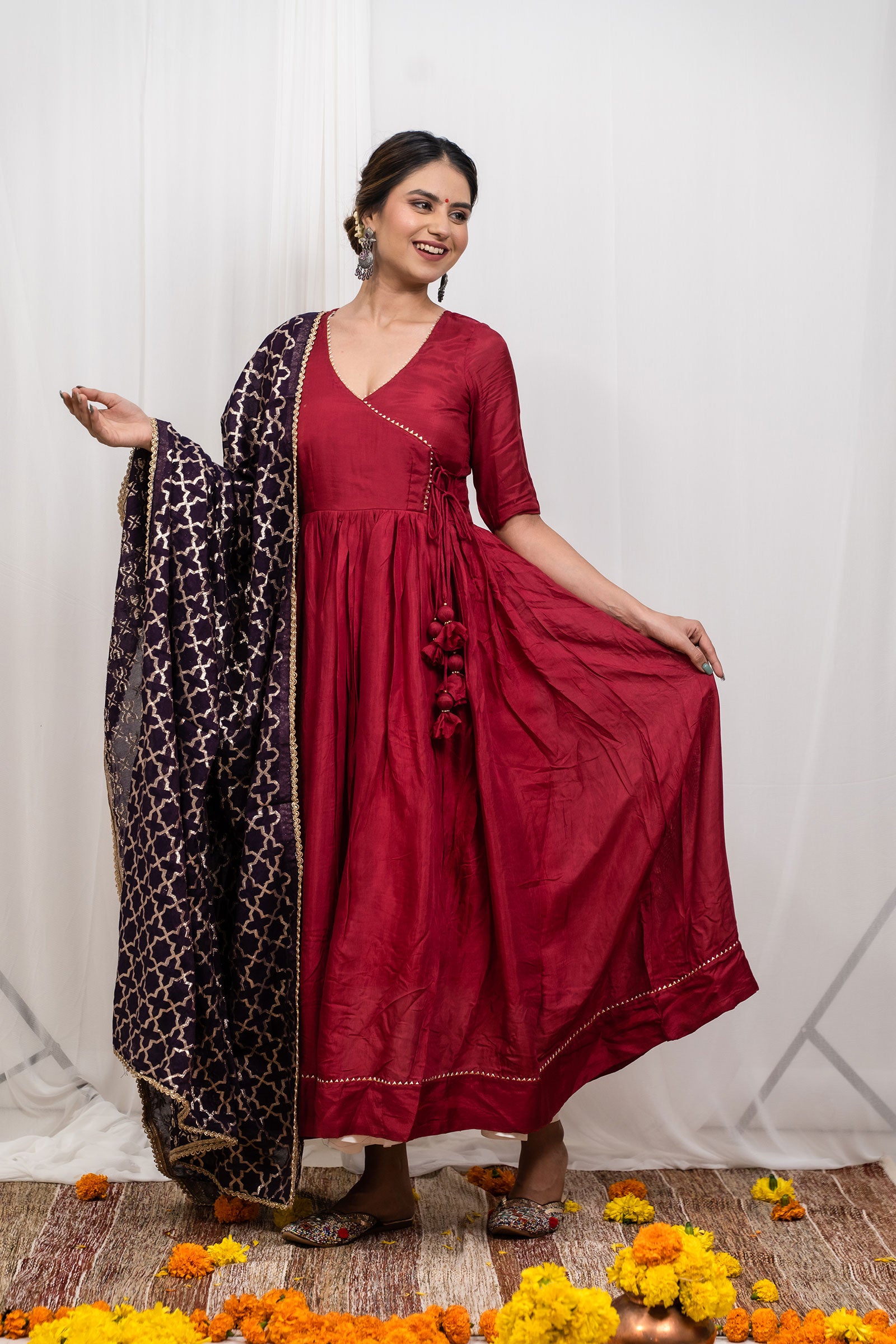 Maroon Silk Dupatta Set - Tantu