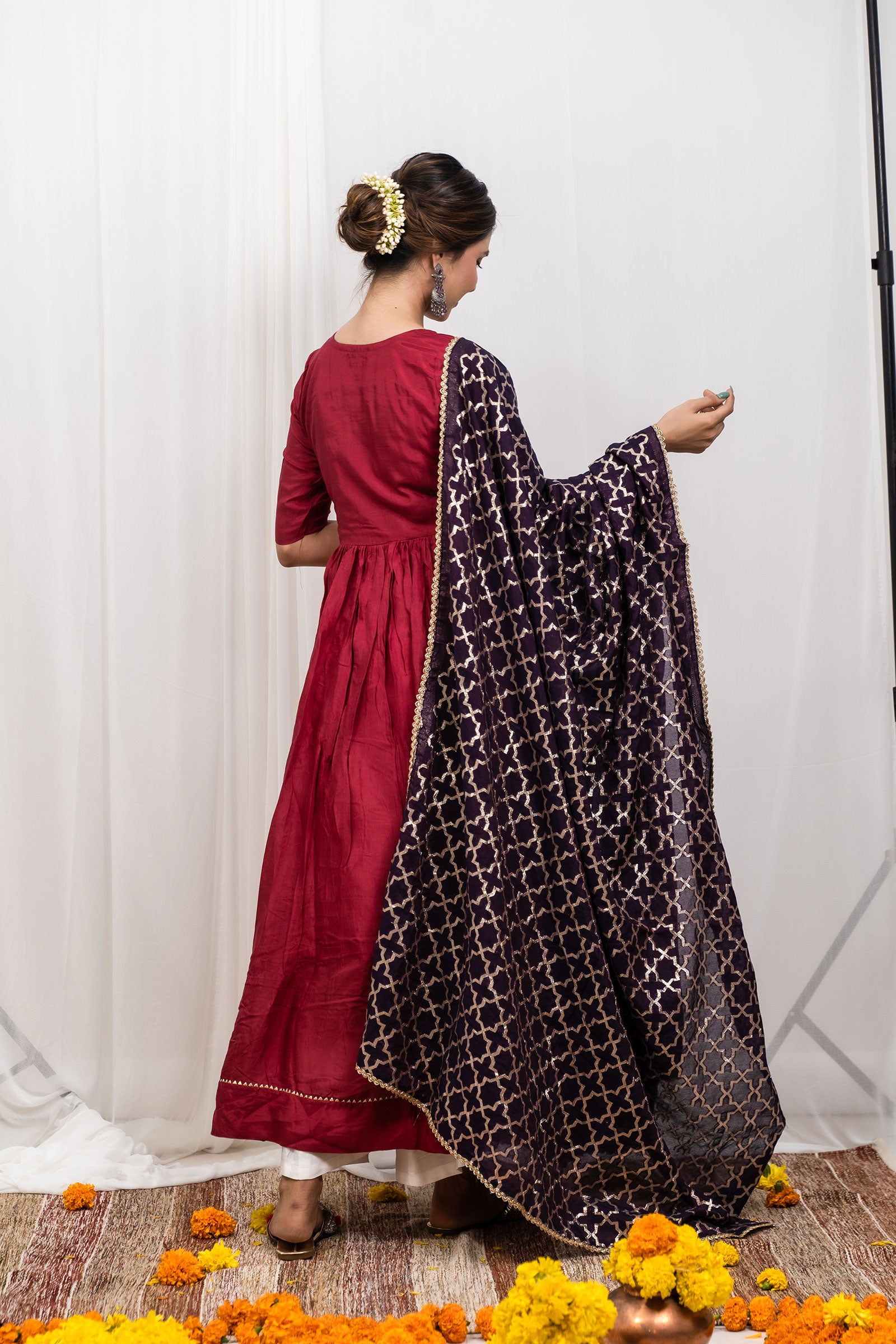 Maroon Silk Dupatta Set - Tantu