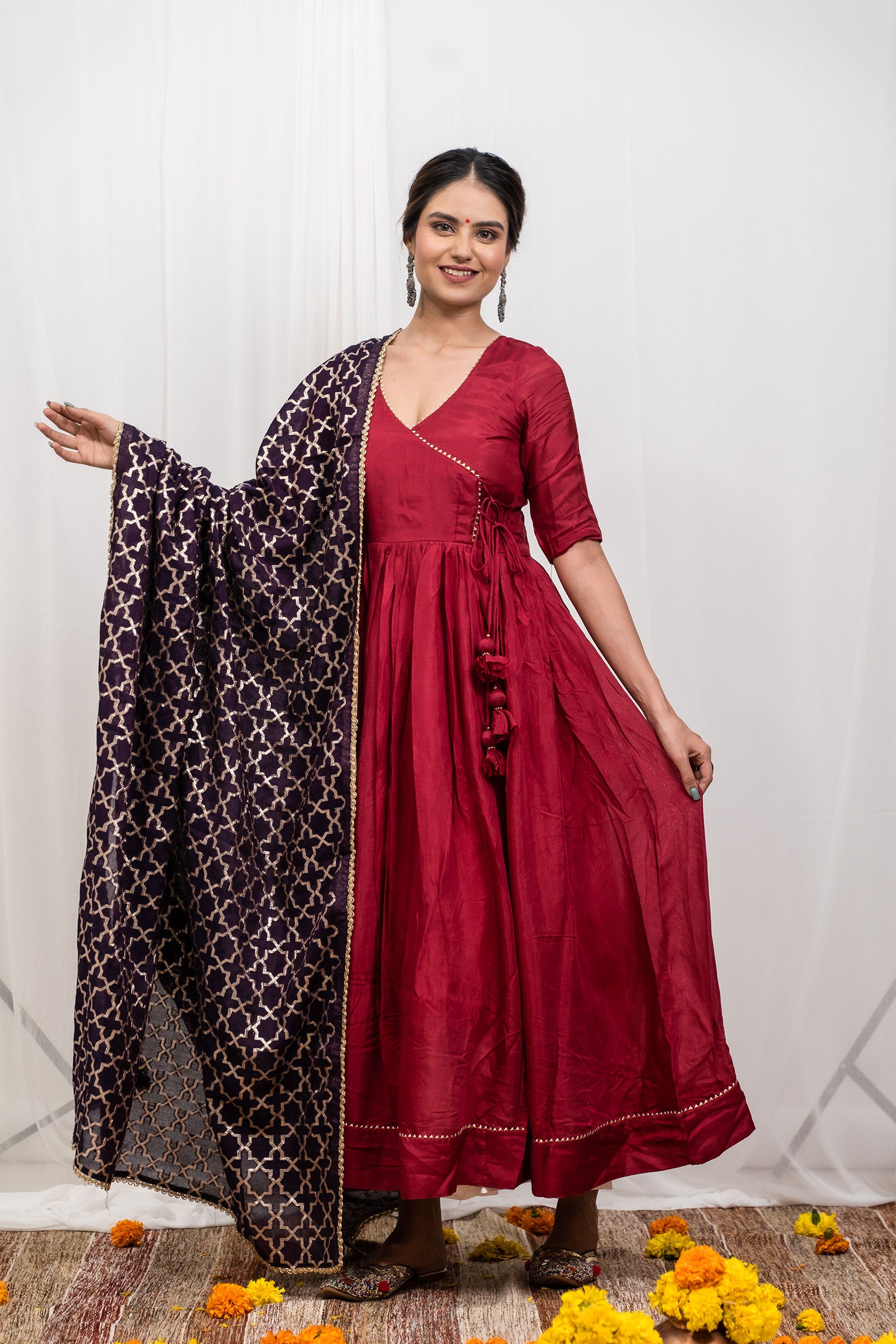Maroon Silk Dupatta Set - Tantu