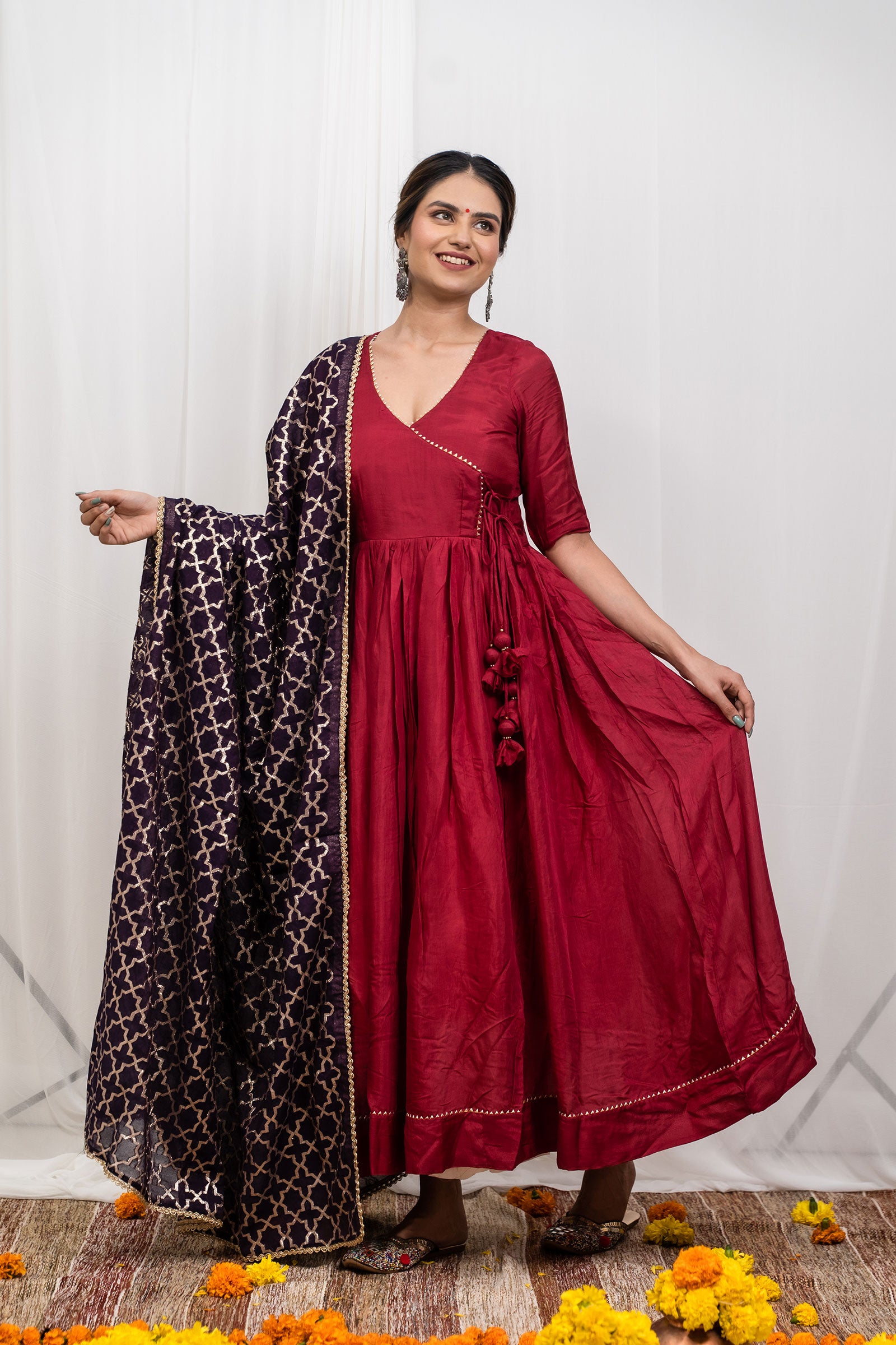Maroon Silk Dupatta Set - Tantu