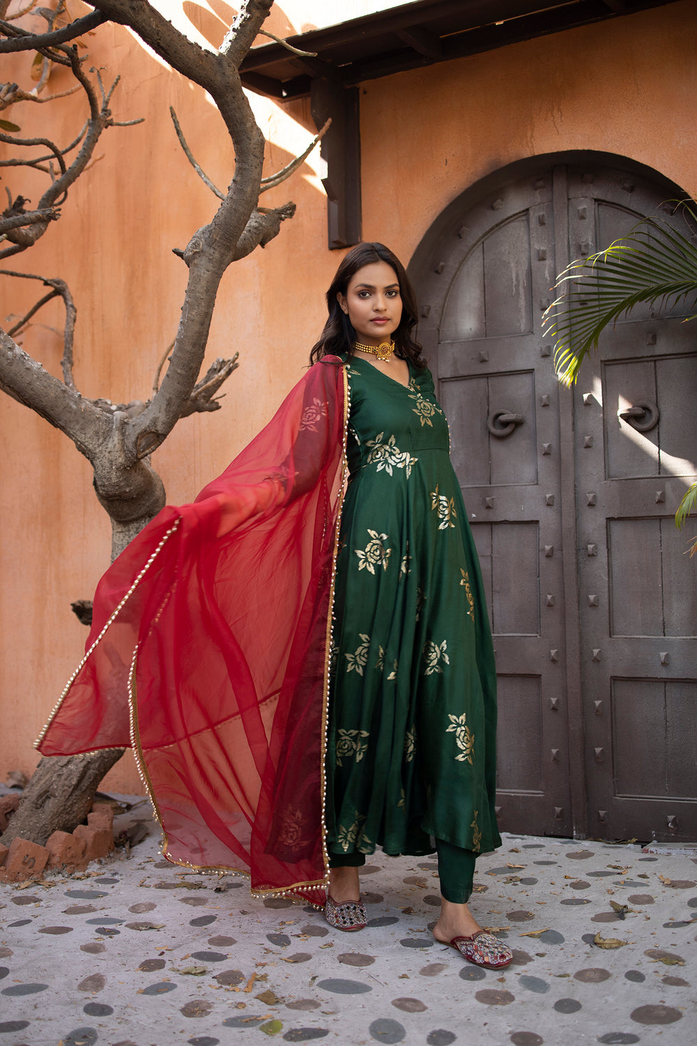 Tantu Green Embroidered Suit Set