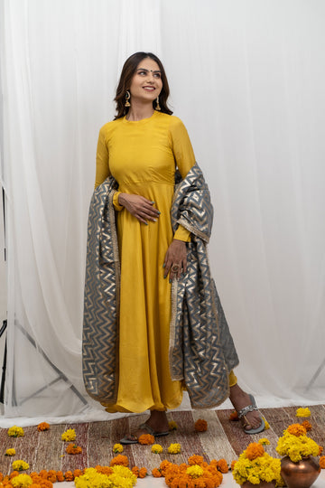 Titanium Yellow Silk Dupatta Set - Tantu 