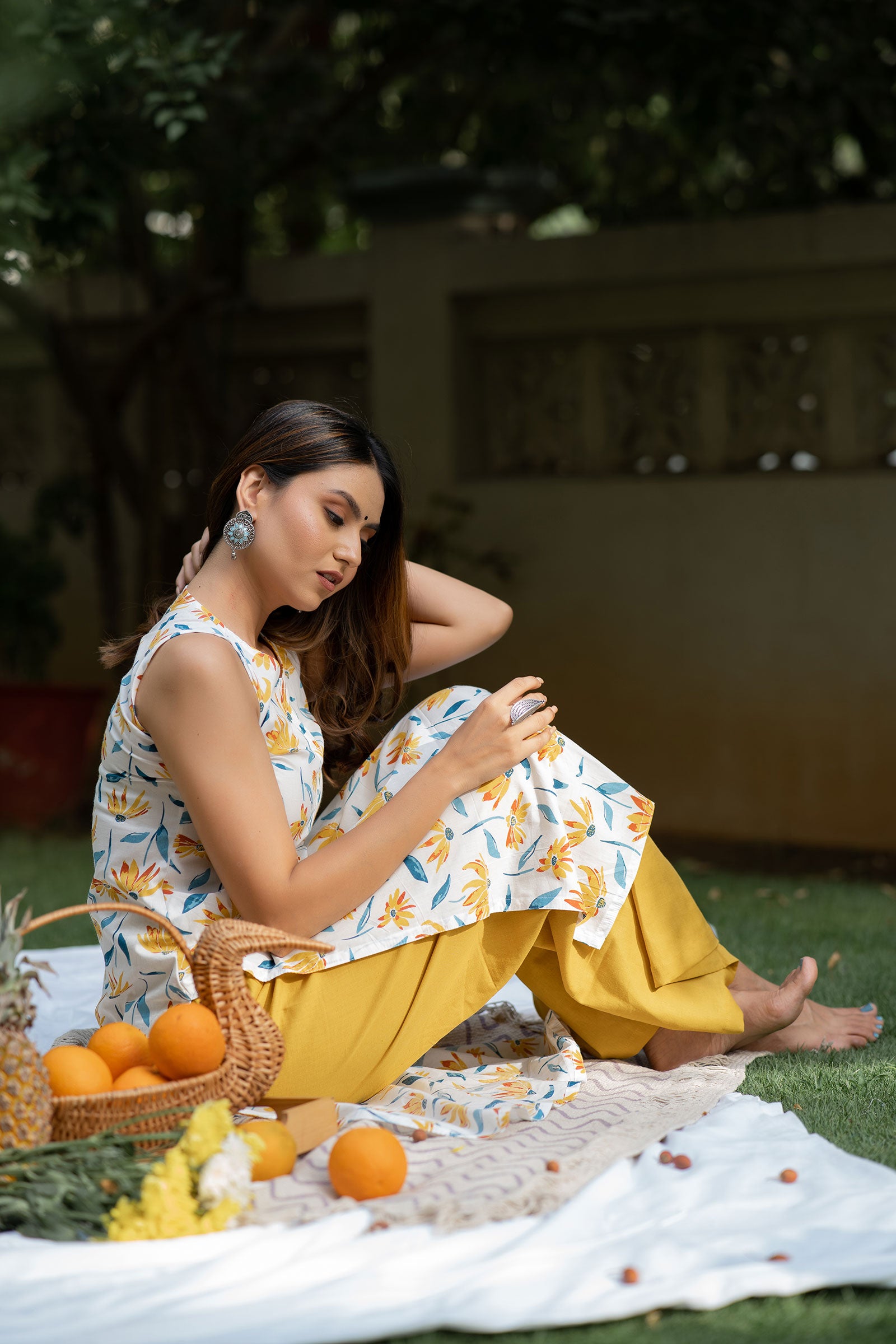 White Yellow Floral Printed Kurta Set - Tantu 